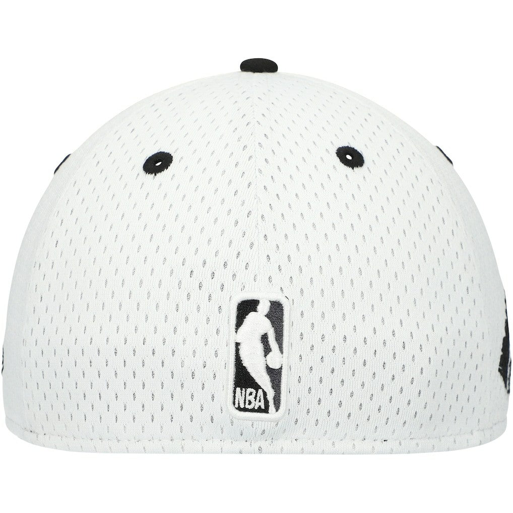 Brooklyn Nets Throwback 2Tone 59FIFTY Fitted Hat White/Black | New Era US