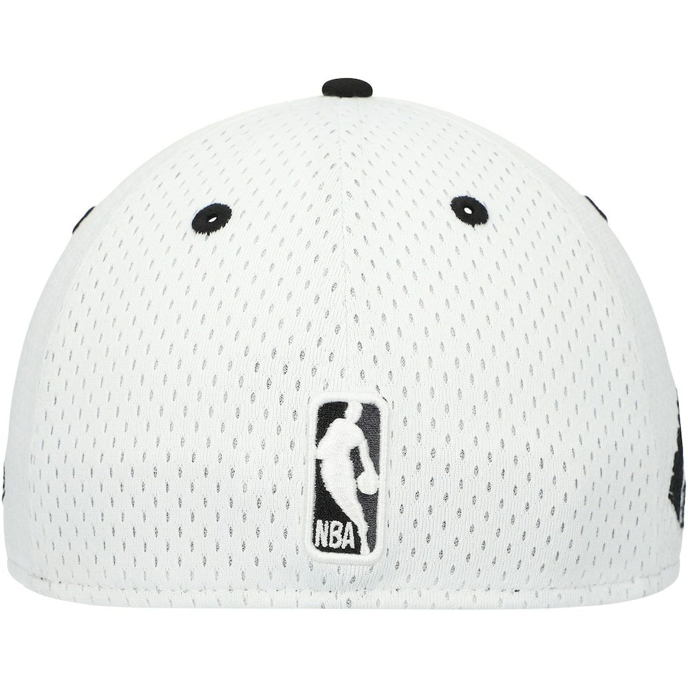 Brooklyn Nets Throwback 2Tone 59FIFTY Fitted Hat White/Black | New Era US