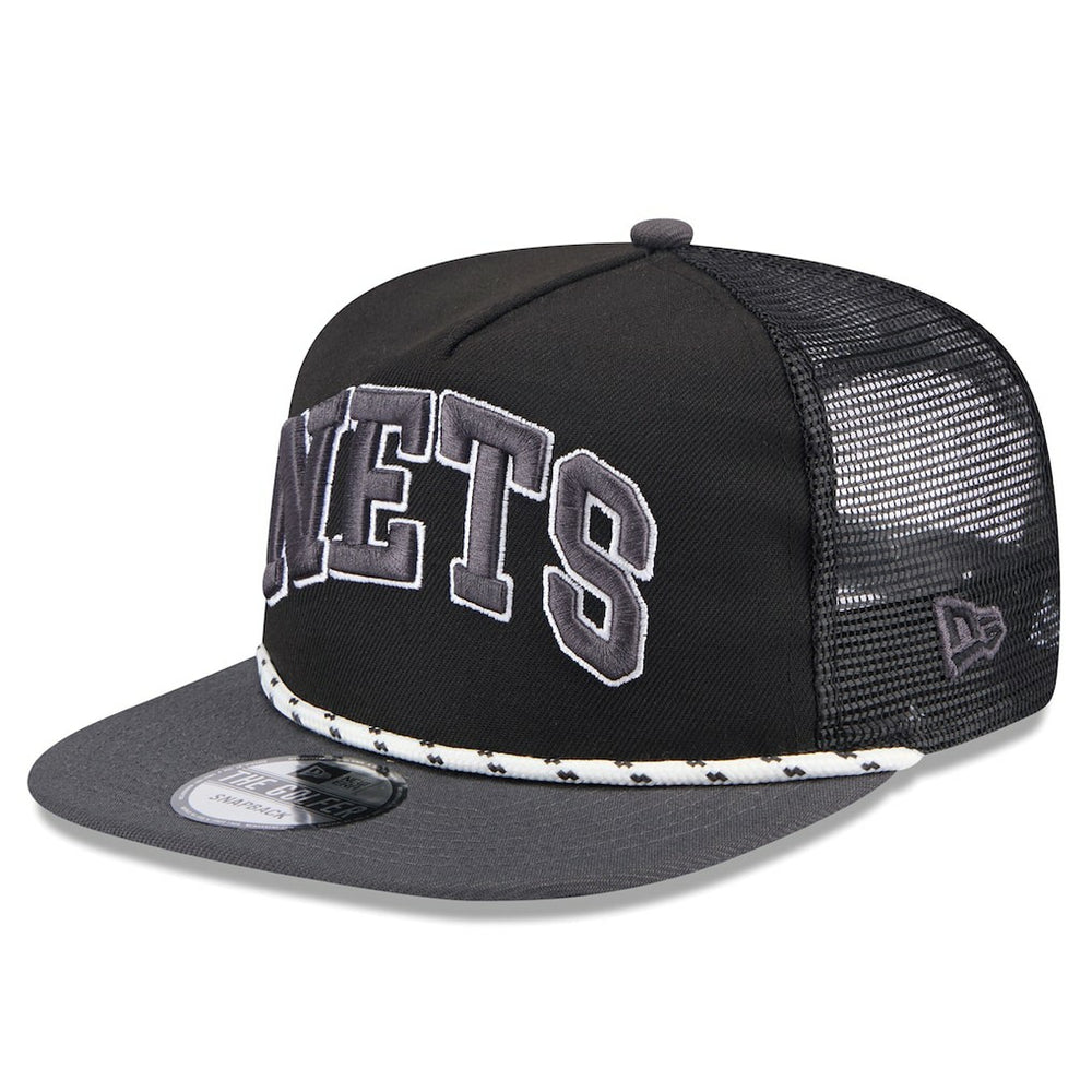 Brooklyn Nets Throwback Team Arch Golfer Snapback Hat Black/Charcoal | New Era Near Me