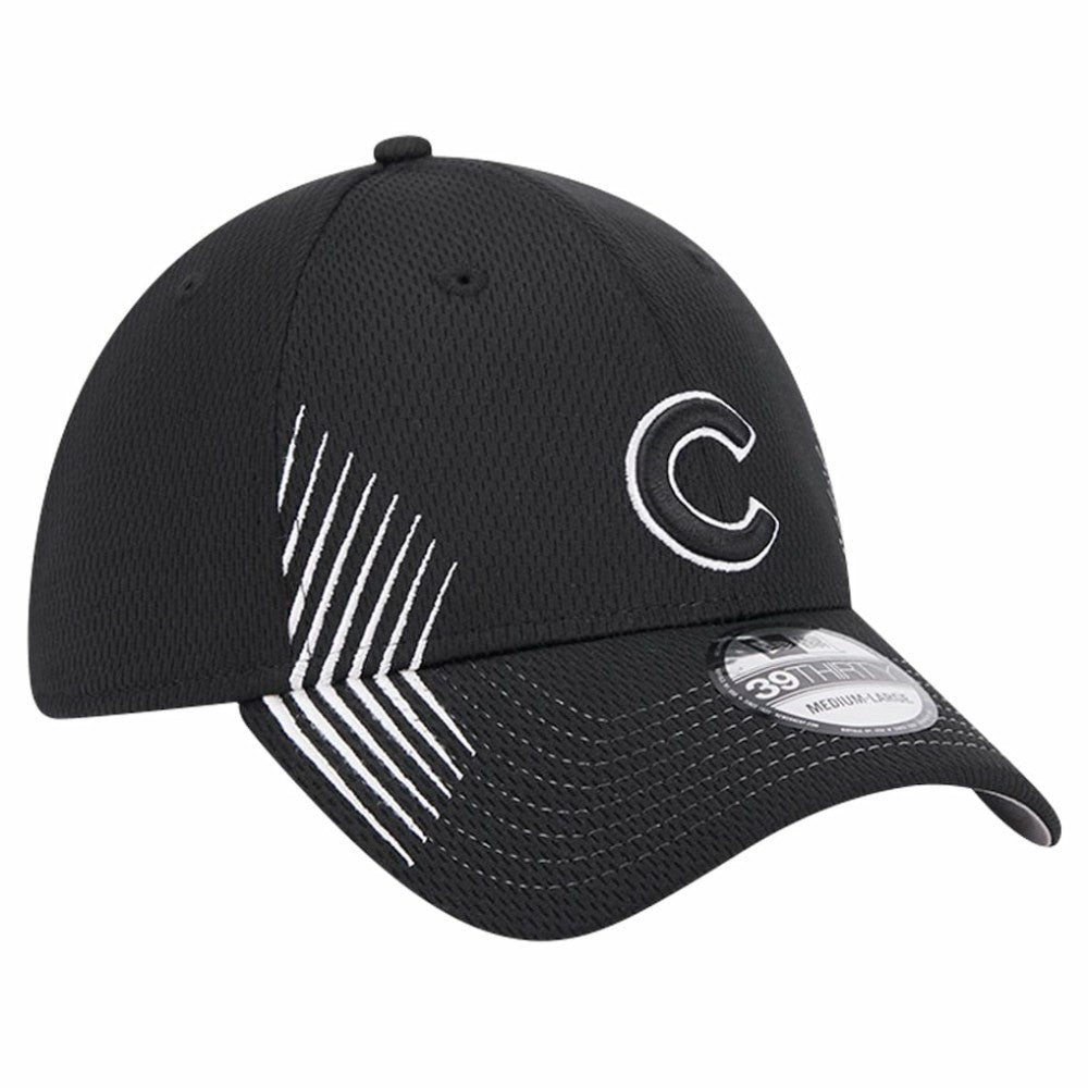 Chicago Cubs New Era Active Dash Mark 39THIRTY Flex Hat - Black - New Era Lifestyle