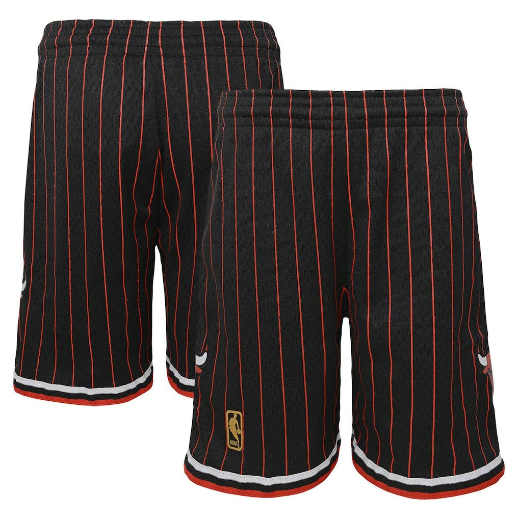 Chicago Bulls Youth Hardwood Classics Swingman Shorts Black | Mitchell & Ness Lifestyle