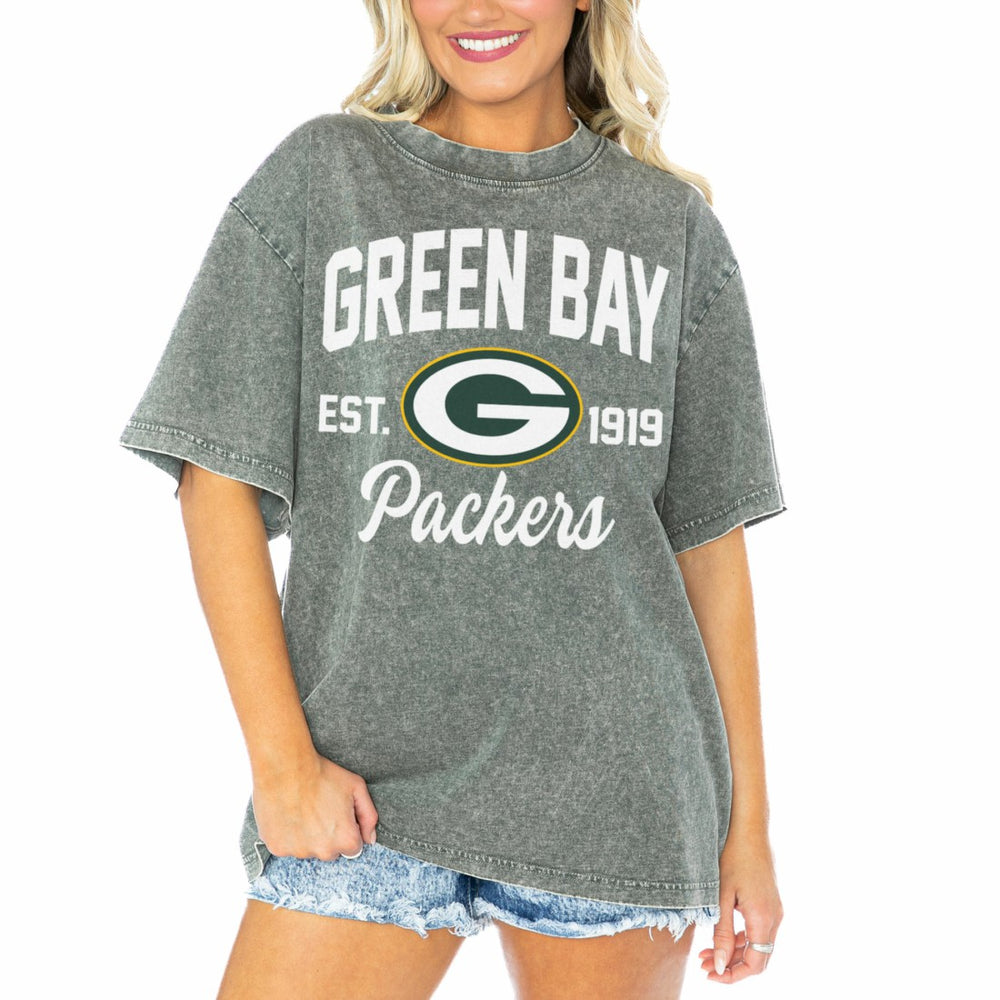 Green Bay Packers Gameday Couture Women's Tackle Titan Boyfriend Washed T-Shirt Gray