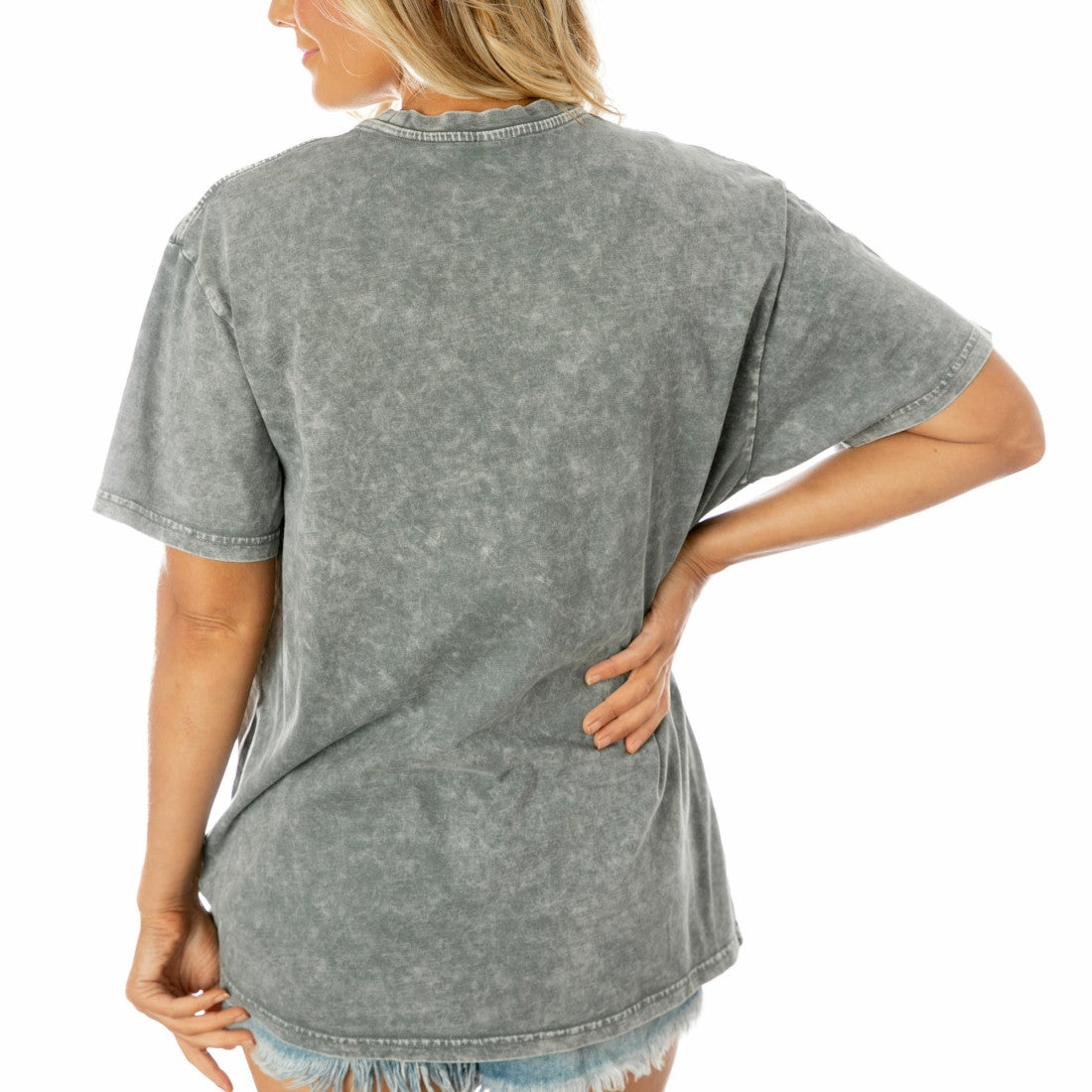 Green Bay Packers Gameday Couture Women's Tackle Titan Boyfriend Washed T-Shirt Gray