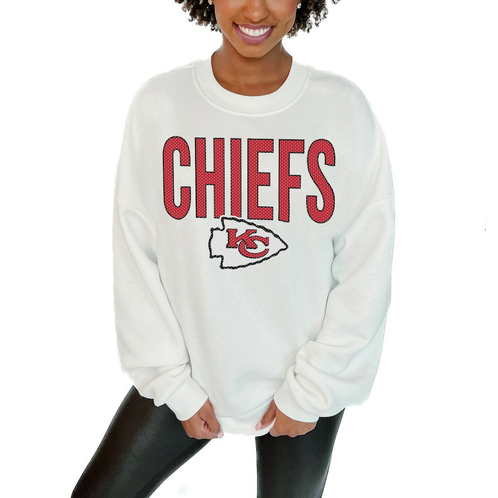 Kansas City Chiefs Gameday Couture Women's Just Go With It Oversized Long Sleeve Crewneck Sweatshirt – White