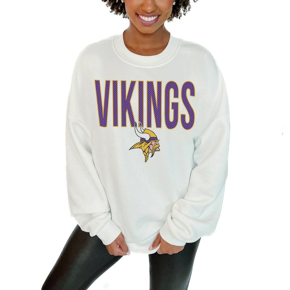 Minnesota Vikings Gameday Couture Women's Just Go With It Oversized Long Sleeve Crewneck Sweatshirt – White