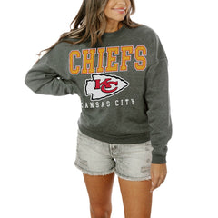 Kansas City Chiefs Gameday Couture Women's Oversized Bring The Energy Pullover Sweatshirt – Charcoal