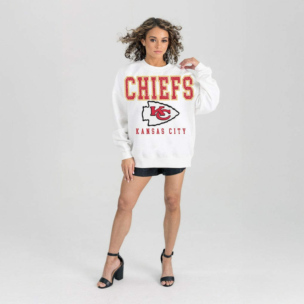 Kansas City Chiefs Gameday Couture Women's Sunday Drives Oversized Crewneck Pullover Sweatshirt – White