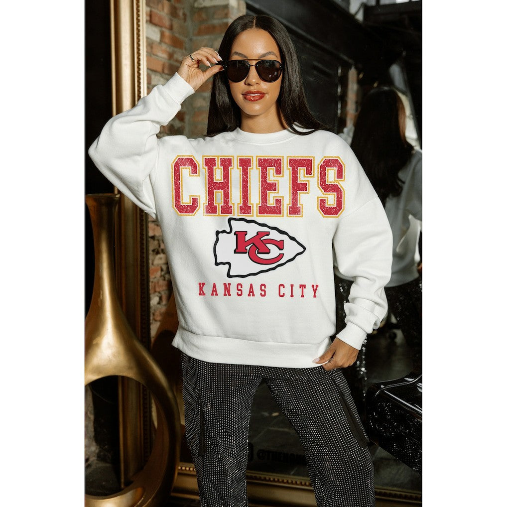 Kansas City Chiefs Gameday Couture Women's Sunday Drives Oversized Crewneck Pullover Sweatshirt – White