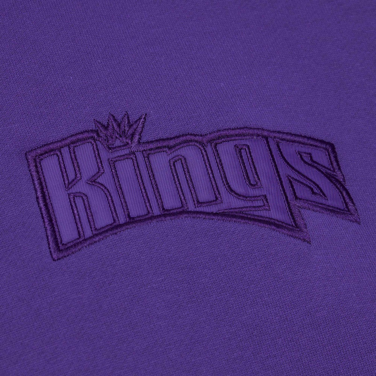 Sacramento Kings Hardwood Classics Tonal Pullover Hoodie Purple | Mitchell & Ness US