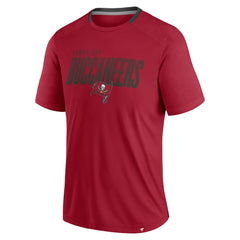 Fanatics Tampa Bay Buccaneers Defender Fade Slant T-Shirt Red