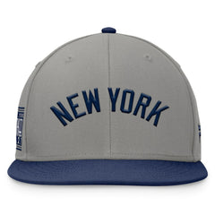 New York Yankees Fanatics Fundamental Two-Tone Fitted Hat - Gray - Fanatics Online