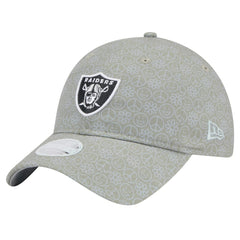 Las Vegas Raiders New Era Women's Smiley 9TWENTY Adjustable Hat Silver