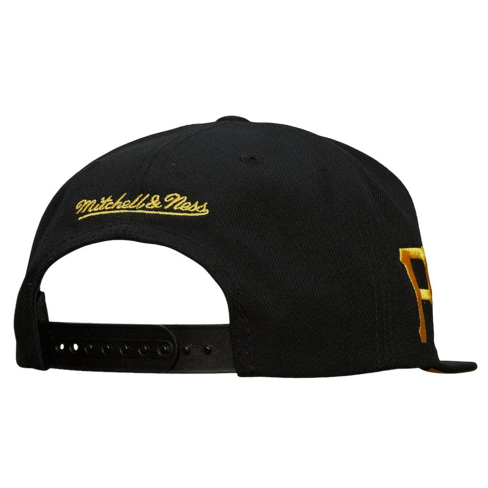 Pittsburgh Pirates Mitchell & Ness Team Tagged Snapback Hat - Black - Mitchell & Ness Lifestyle
