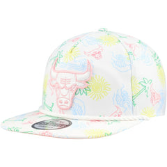 Chicago Bulls Palm Trees and Waves Golfer Adjustable Hat White | New Era Near Me