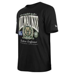 Milwaukee Bucks Unisex Oversized Essentials Boxy T-Shirt Black | New Era Lifestyle