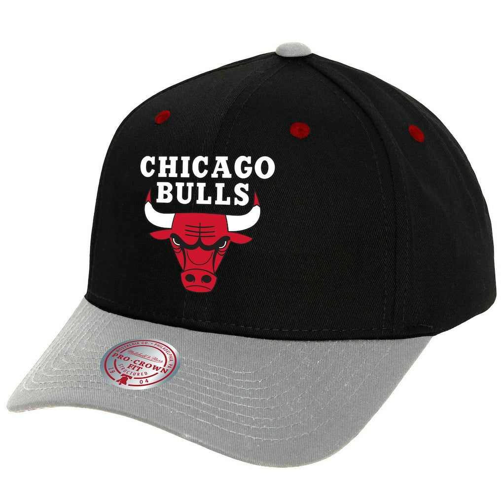 Chicago Bulls Pro Crown Adjustable Hat Black/Gray | Mitchell & Ness for sale