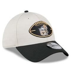 New Orleans Saints New Era 2024 Sideline Historic 39THIRTY Flex Hat Stone/Black