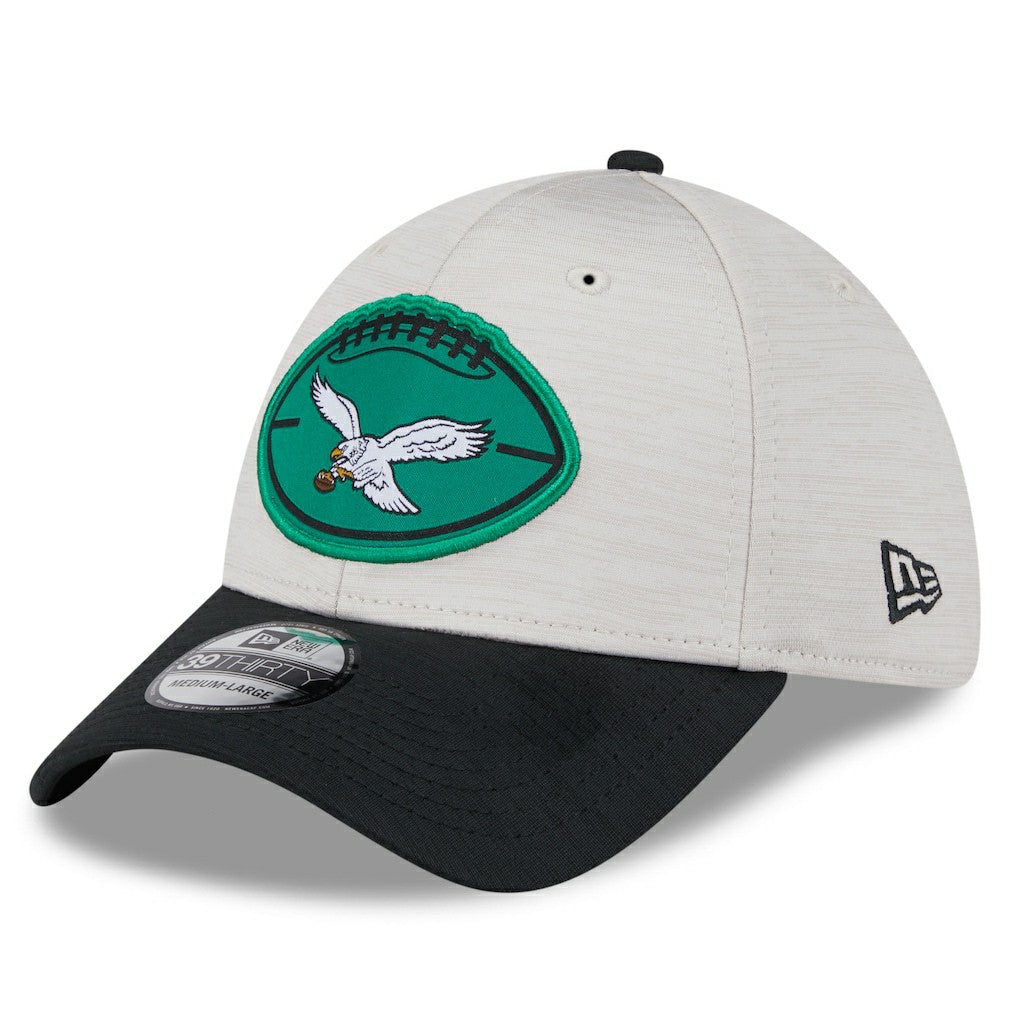 Philadelphia Eagles New Era 2024 Sideline Historic 39THIRTY Flex Hat Stone/Black
