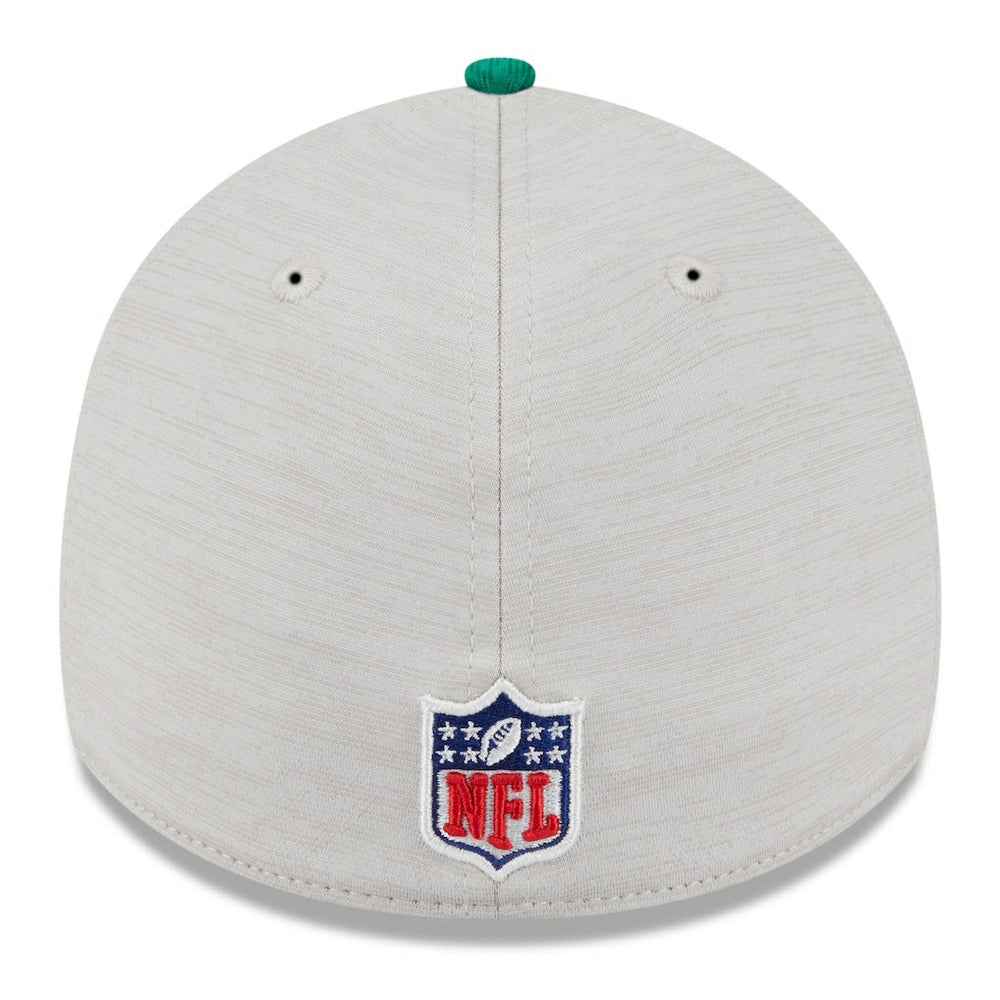 Philadelphia Eagles New Era 2024 Sideline Historic 39THIRTY Flex Hat Stone/Midnight Green