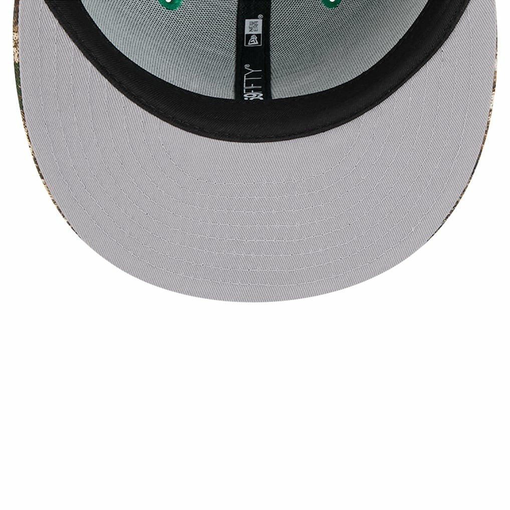 New Era Philadelphia Eagles Kelly Green Active Two-Tone Camo 59FIFTY Fitted Hat