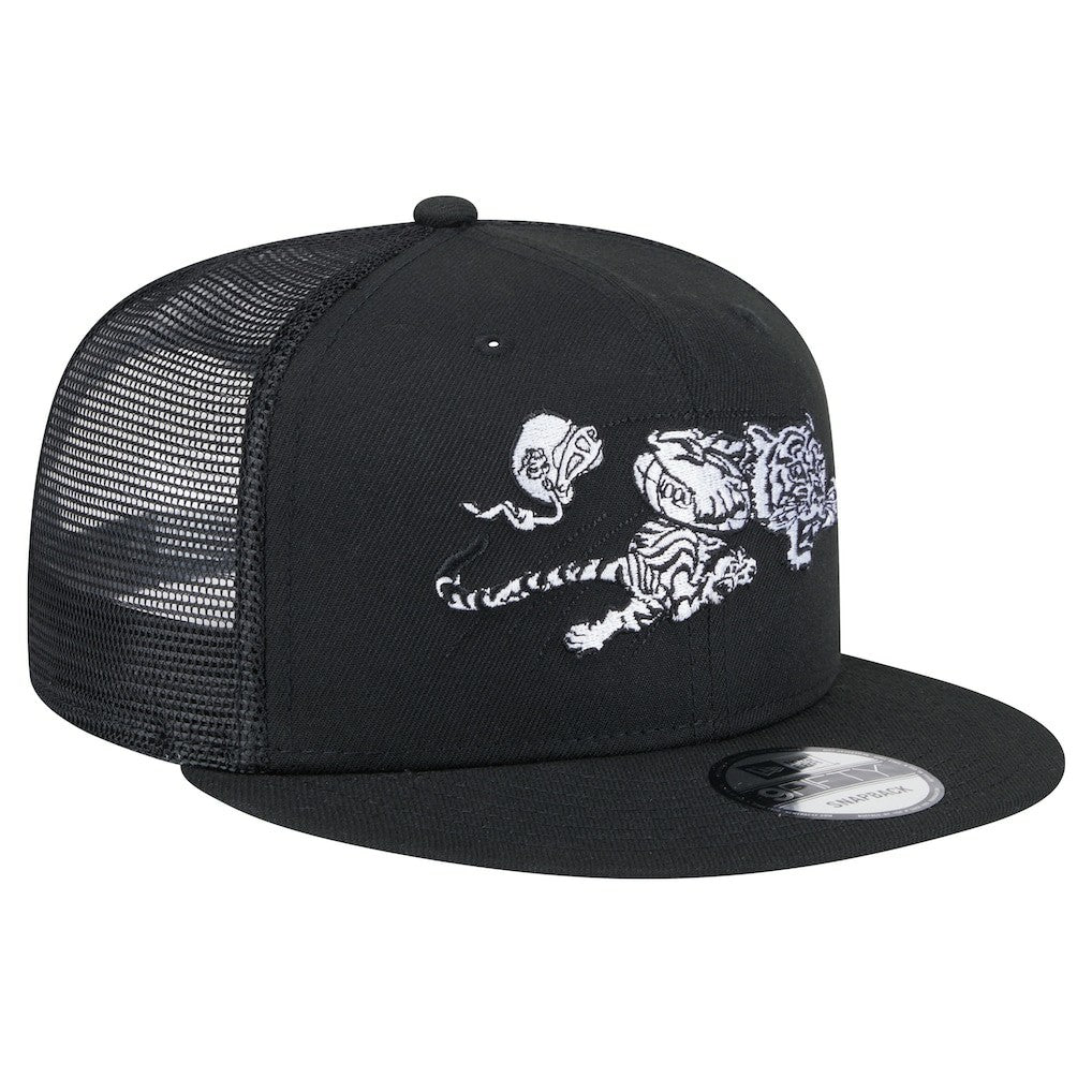 New Era Cincinnati Bengals Black Main Trucker 9FIFTY Snapback Hat