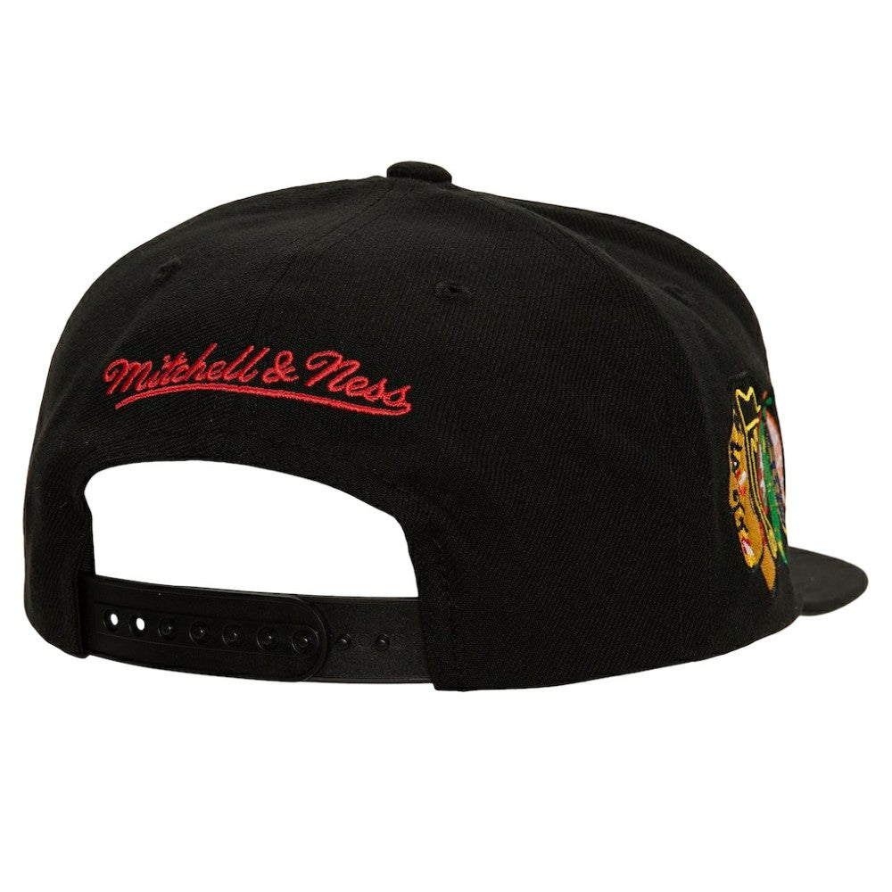 Chicago Blackhawks Mitchell & Ness Retro Script Colorblock Snapback Hat - Black - NHL 201141486