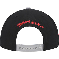 Chicago Bulls Core Snapback Hat Black/Gray | Mitchell & Ness