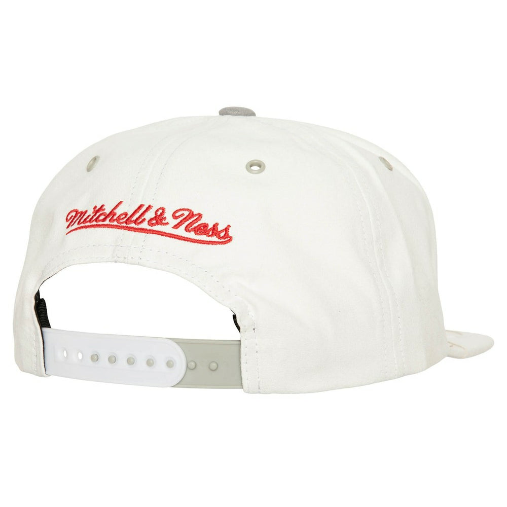 Chicago Bulls Day 4 Snapback Hat White | Mitchell & Ness online