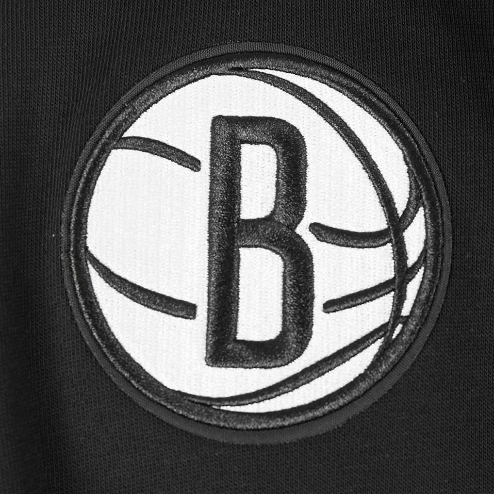 Brooklyn Nets Pro Standard Women's Paint The City Cropped Pullover Sweatshirt Black