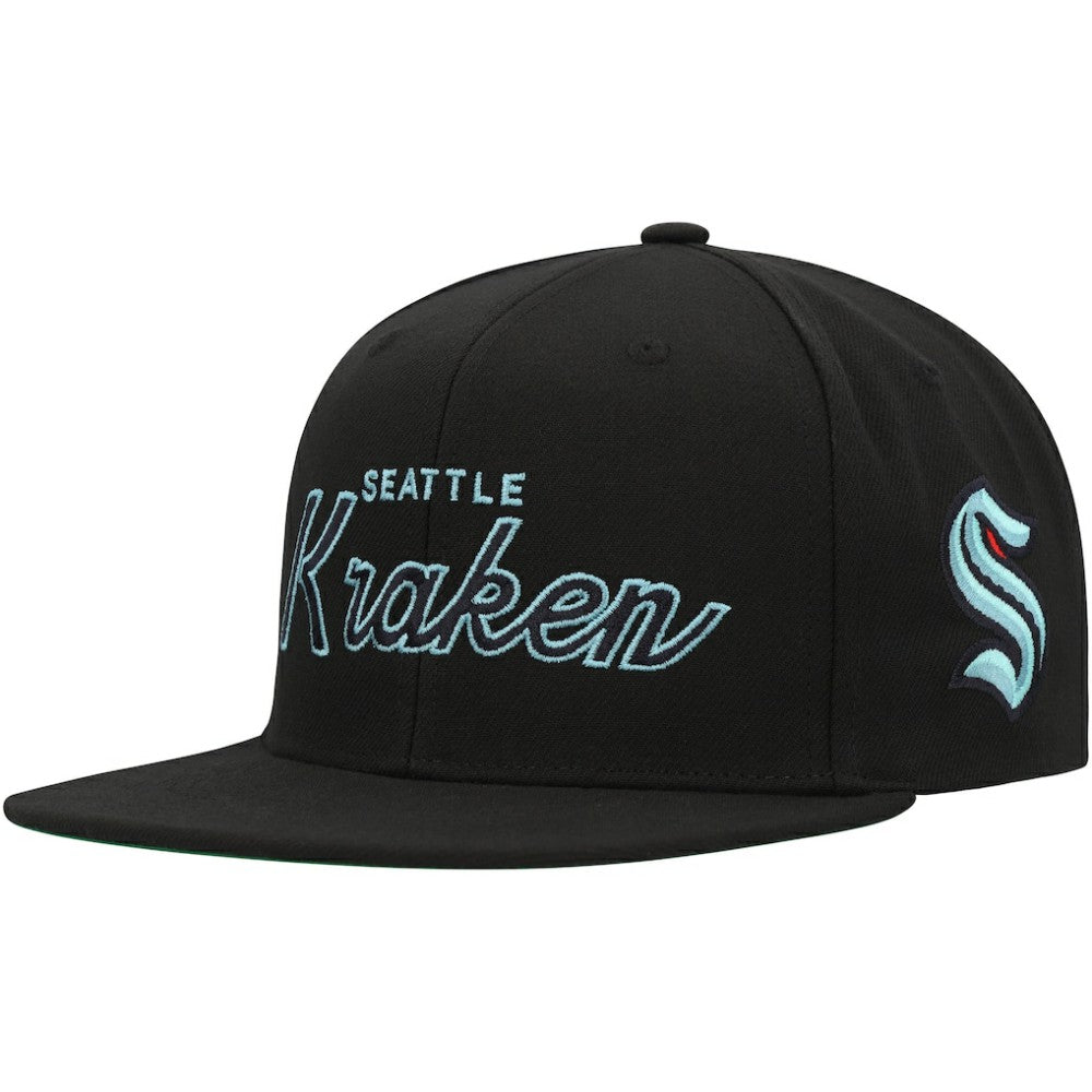 Seattle Kraken Mitchell & Ness Core Team Script 2.0 Snapback Hat - Black - NHL 201212972