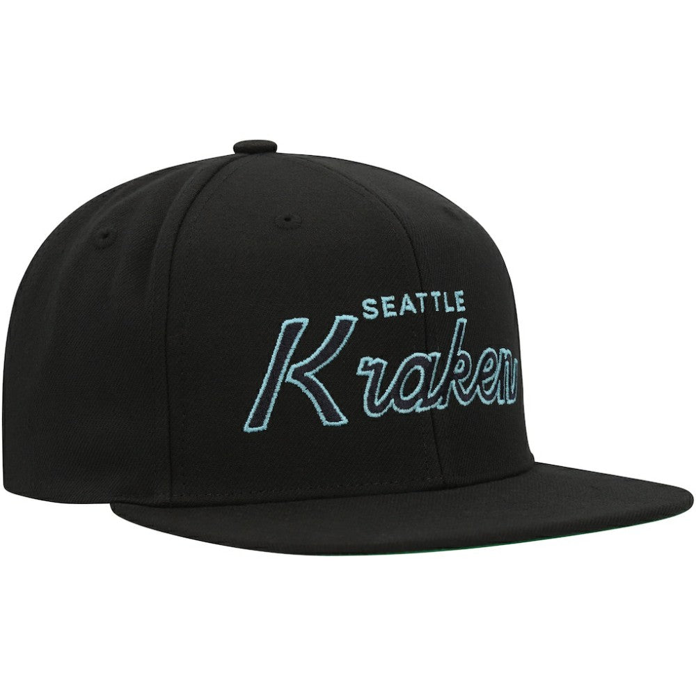 Seattle Kraken Mitchell & Ness Core Team Script 2.0 Snapback Hat - Black - NHL 201212972
