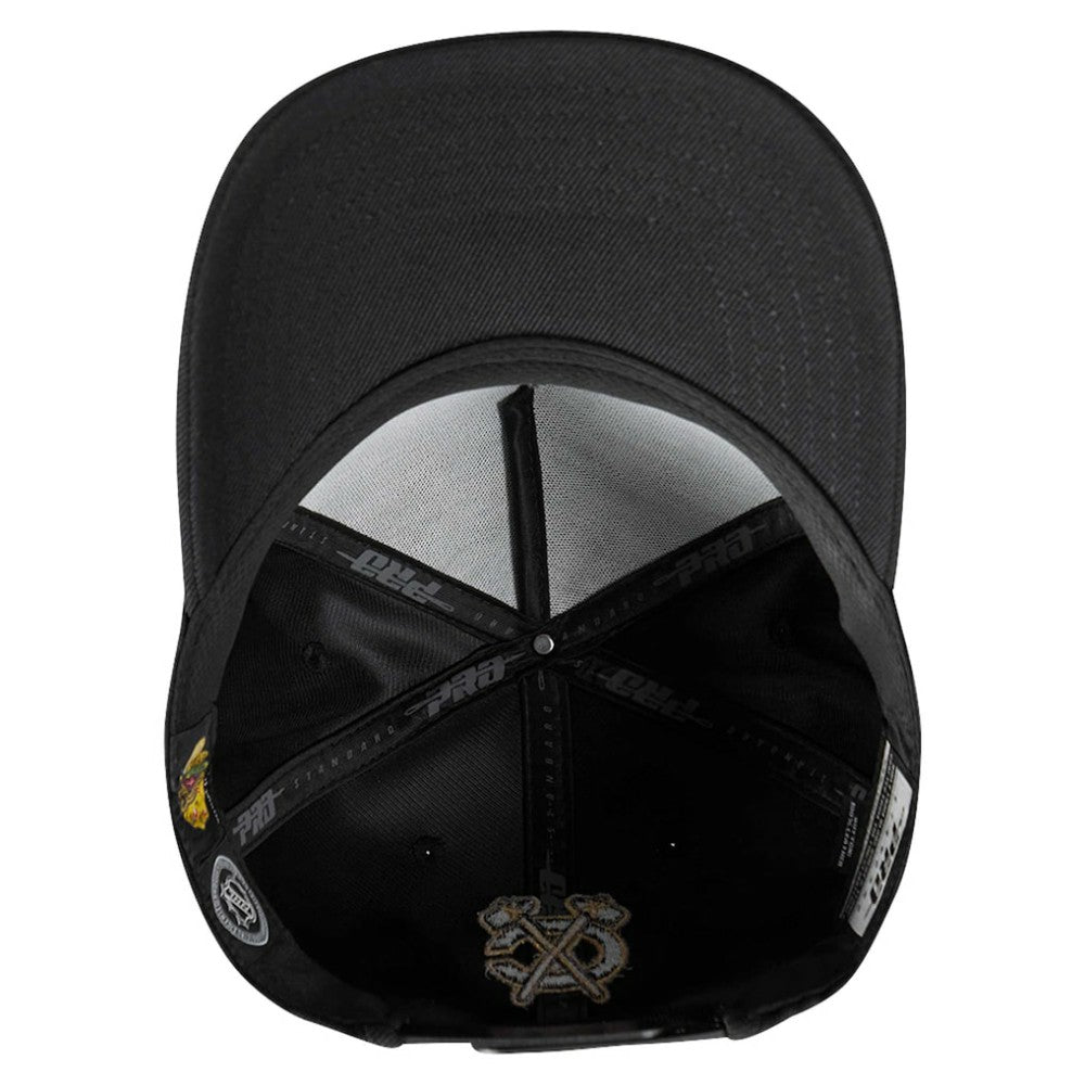 Chicago Blackhawks Pro Standard Metallic Logo Pinch Front Adjustable Hat - Black - NHL 201274353