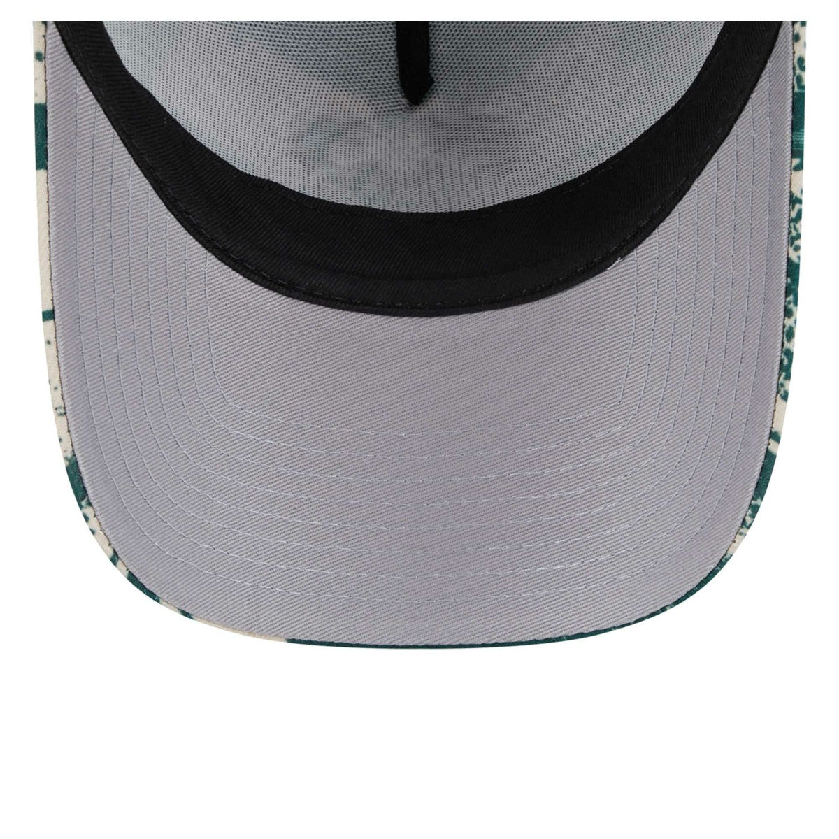 Milwaukee Bucks Tip Off A-Frame Trucker 9FORTY Adjustable Hat Hunter Green/Cream | New Era outlet
