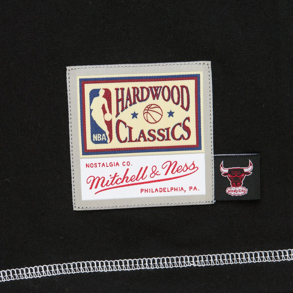 Chicago Bulls Hardwood Classics Contrast 2K Graphic T-Shirt for sale Black | Mitchell & Ness US