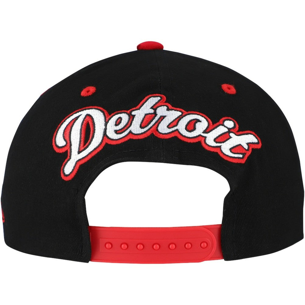 Detroit Red Wings Mitchell & Ness Backside Script Two-Tone Pro Crown Adjustable Hat - Black/Red - NHL 201546281