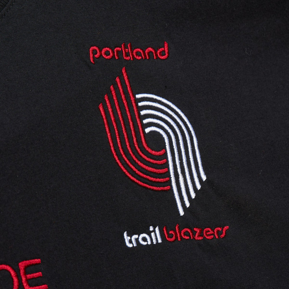 Clyde Drexler Portland Trail Blazers Premium Nickname T-Shirt Black | Mitchell & Ness online