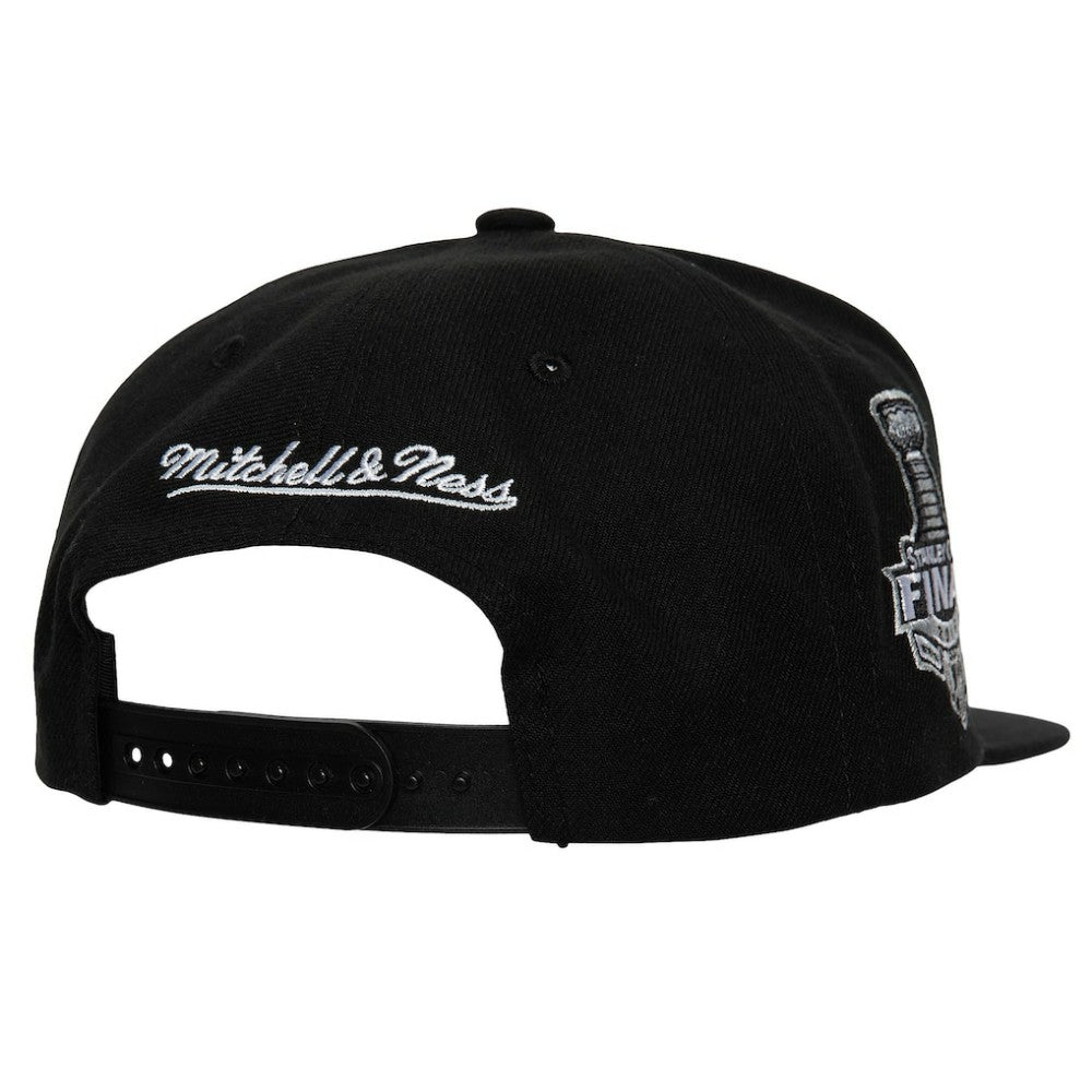 Chicago Blackhawks Mitchell & Ness Core Top Spot Snapback Hat - Black - NHL 201700824