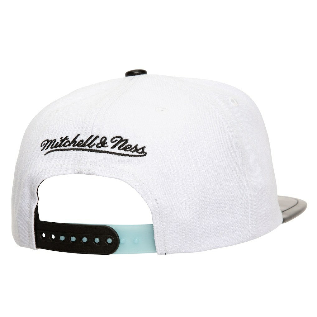 Chicago Bulls Day 11 Snapback Hat White | Mitchell & Ness Near Me
