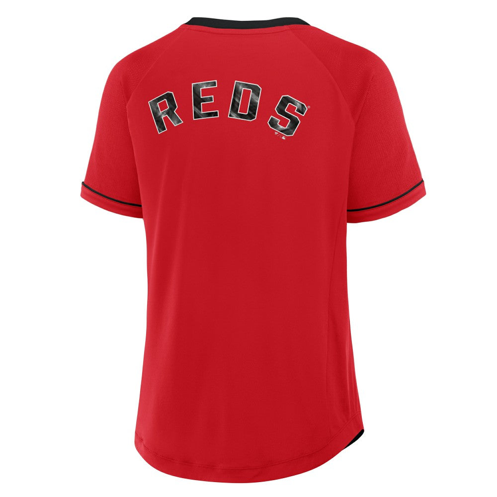 Cincinnati Reds Fanatics Women's League Diva Star Raglan V-Neck T-Shirt - Red - Fanatics Lifestyle