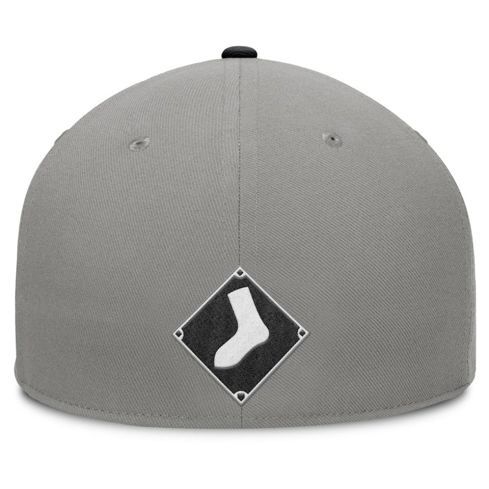 Chicago White Sox Fanatics Clubhouse Dugout Fitted Hat - Gray/Black - Fanatics Sale