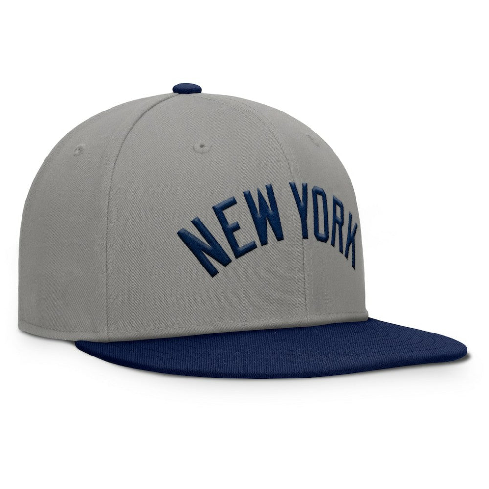 New York Yankees Fanatics Clubhouse Dugout Fitted Hat - Gray/Navy - Fanatics Sale