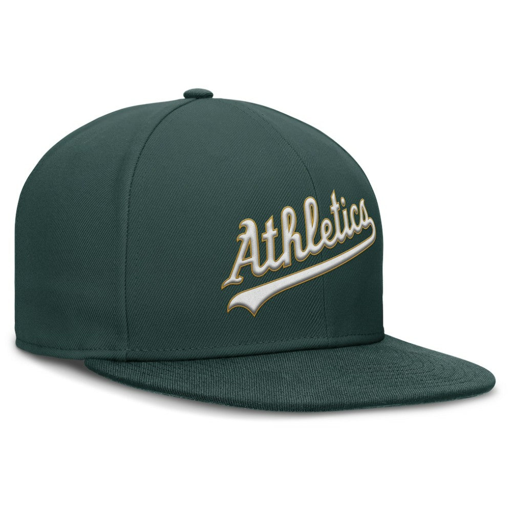 Athletics Nike Wordmark Dri-FIT Round Bill True Fitted Hat - Green - Nike Lifestyle