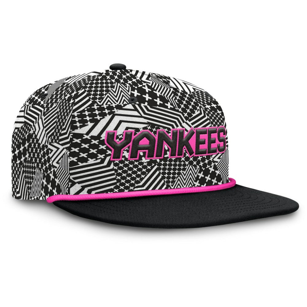 New York Yankees Fanatics Let's Glow Moon Shot Snapback Hat - Black - Fanatics Sale