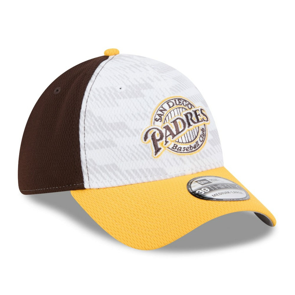 San Diego Padres New Era 2025 MLB Clubhouse 39THIRTY Flex Hat - Brown/Gold - New Era on Sale