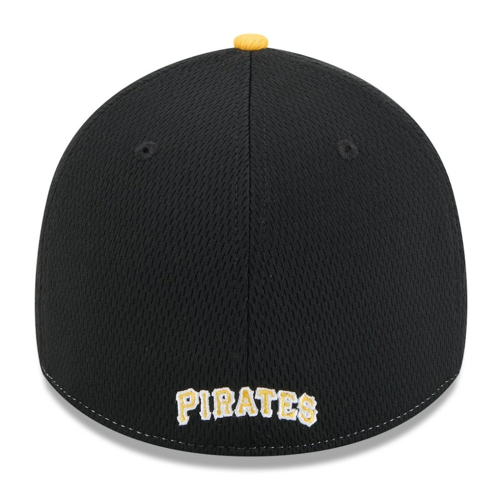 Pittsburgh Pirates New Era 2025 MLB Clubhouse 39THIRTY Flex Hat - Black/Gold - New Era Discount