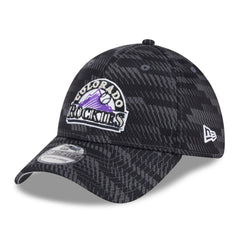 Colorado Rockies New Era 2025 MLB Clubhouse 39THIRTY Flex Hat - Black - New Era Lifestyle