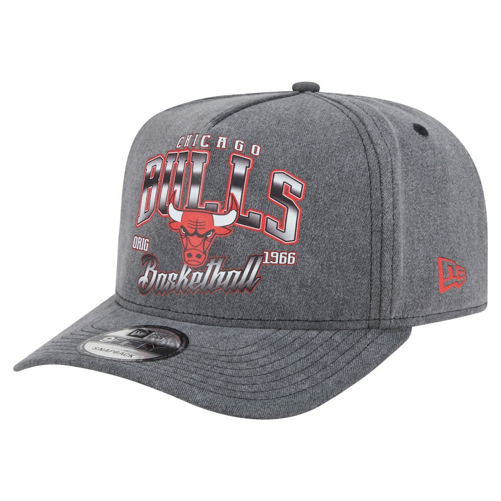 Chicago Bulls Throwback Washed Pre-Curved 9FIFTY Snapback Hat Charcoal | New Era Lifestyle