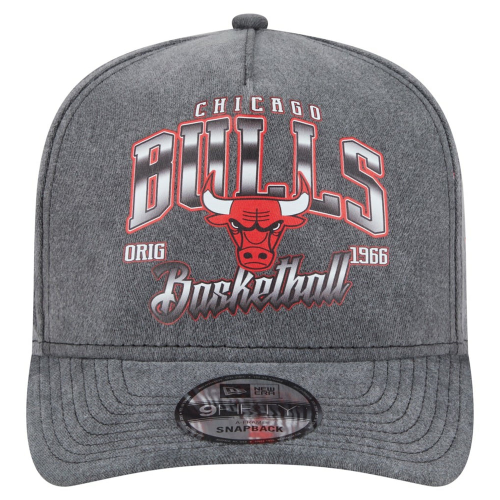 Chicago Bulls Throwback Washed Pre-Curved 9FIFTY Snapback Hat Charcoal | New Era Lifestyle