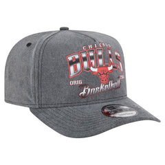 Chicago Bulls Throwback Washed Pre-Curved 9FIFTY Snapback Hat Charcoal | New Era Lifestyle