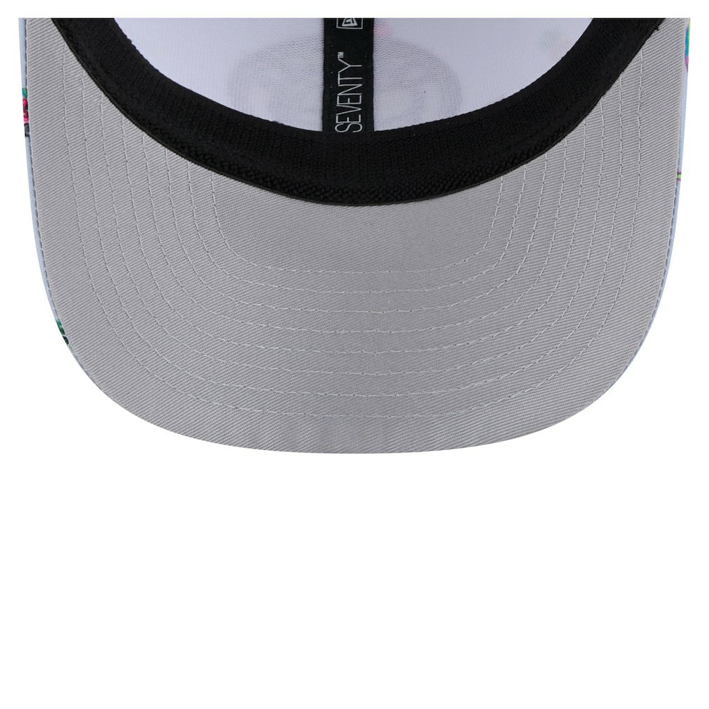 Brooklyn Nets Adventure Aloha Pattern 9SEVENTY Stretch-Snap Hat Light Blue/Gray | New Era Near Me